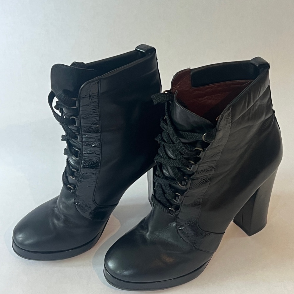Marc by Marc Jacobs Black Leather Lace-Up Ankle Boots